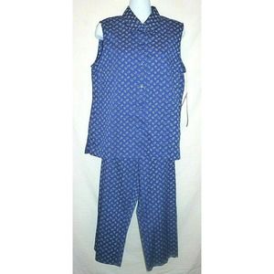 Josephine Chaus Navy blue Print 2 pc Matching Blouse & Crop Pants Size M NWT!!!